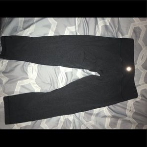 Lululemon crop 17’ GREY